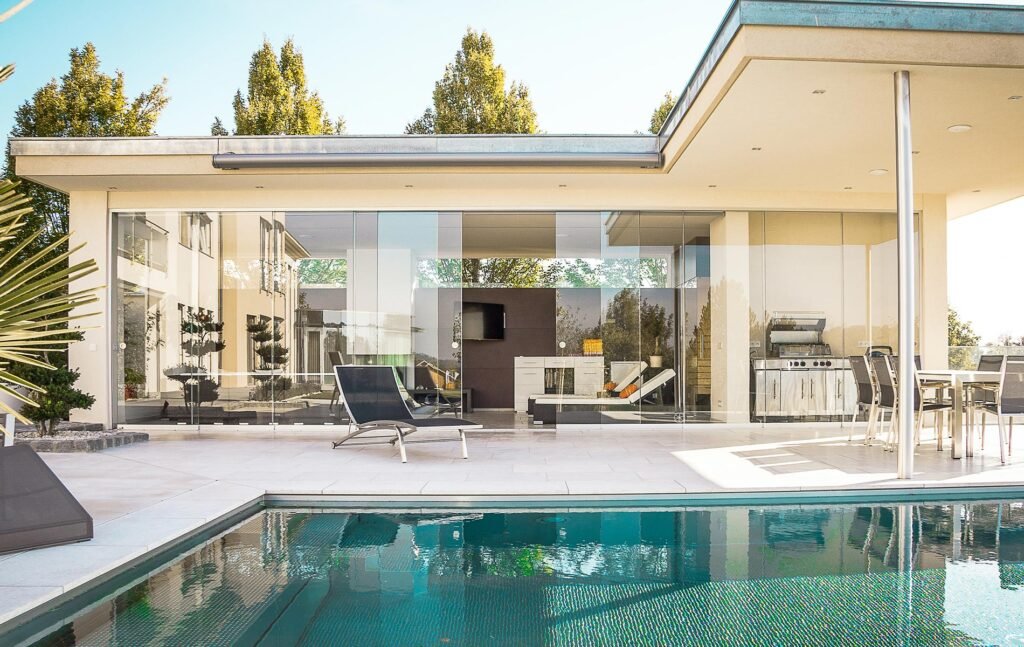 casa grande con alberca